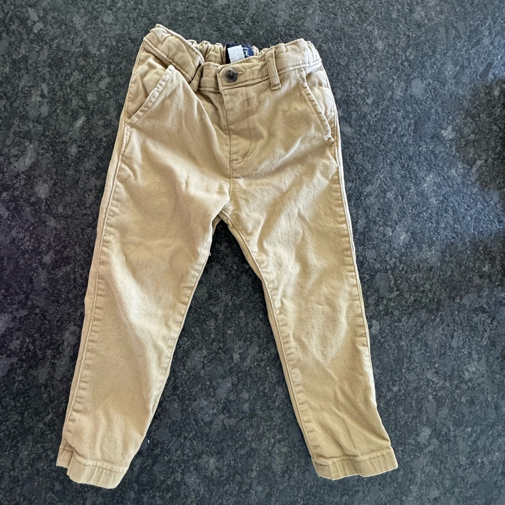 The Children’s Place khaki pants size 3t